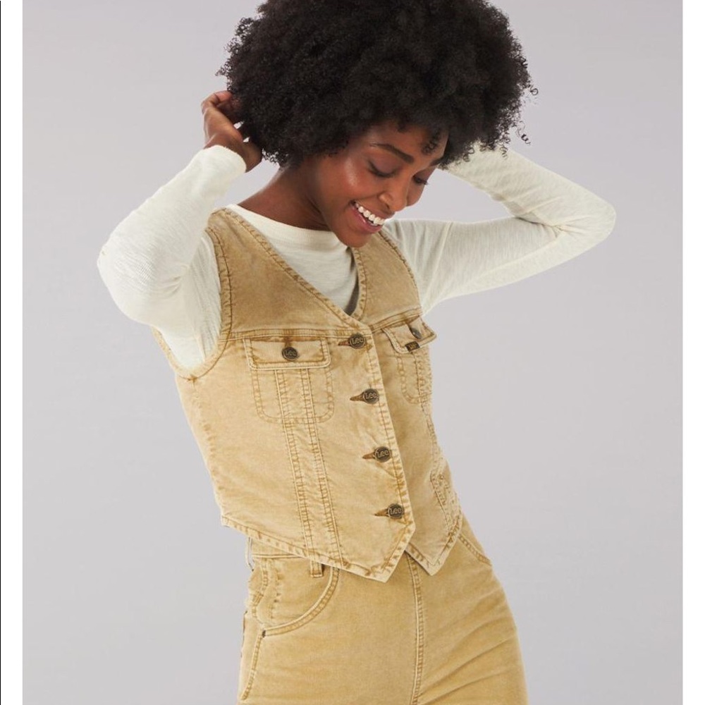 Lee corduroy flared jeans and sherpa vest set